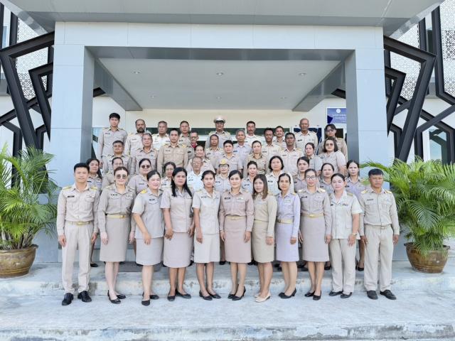 กิจกรรมเชิญธงชาติไทยและขับร้องเพลงชาติไทย เนื่องในวันพระราชทานธงชาติไทย (Thai National Flag Day) 28 กันยายน ของทุกปี