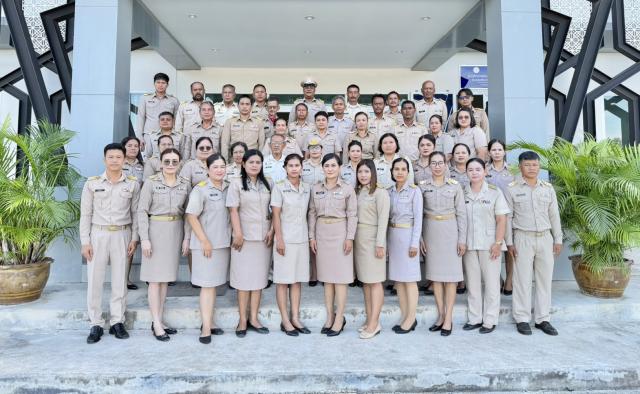 กิจกรรมเชิญธงชาติไทยและขับร้องเพลงชาติไทย เนื่องในวันพระราชทานธงชาติไทย (Thai National Flag Day) 28 กันยายน ของทุกปี