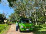 กองช่าง ลงพื้นที่ติดตั้งและซ่อมแซมสายไฟที่ขาดชำรุด